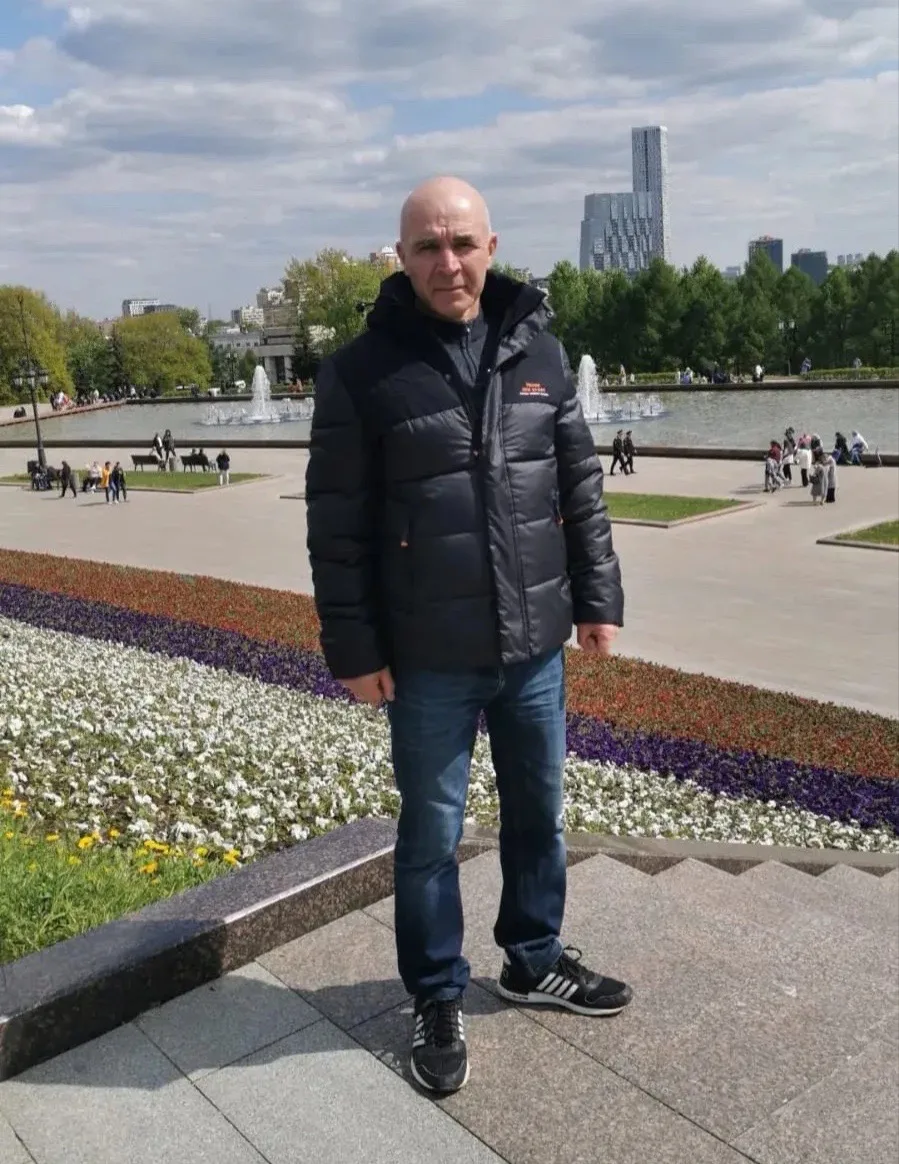 «Вы не оставили нас один на один с бедой»: отец погибшего бойца поблагодарил социальных...