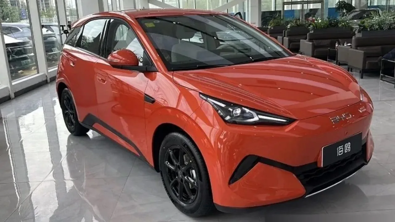 BYD Seagull второго поколения поступил в дилерские центры марки в Китае, приготовившись...