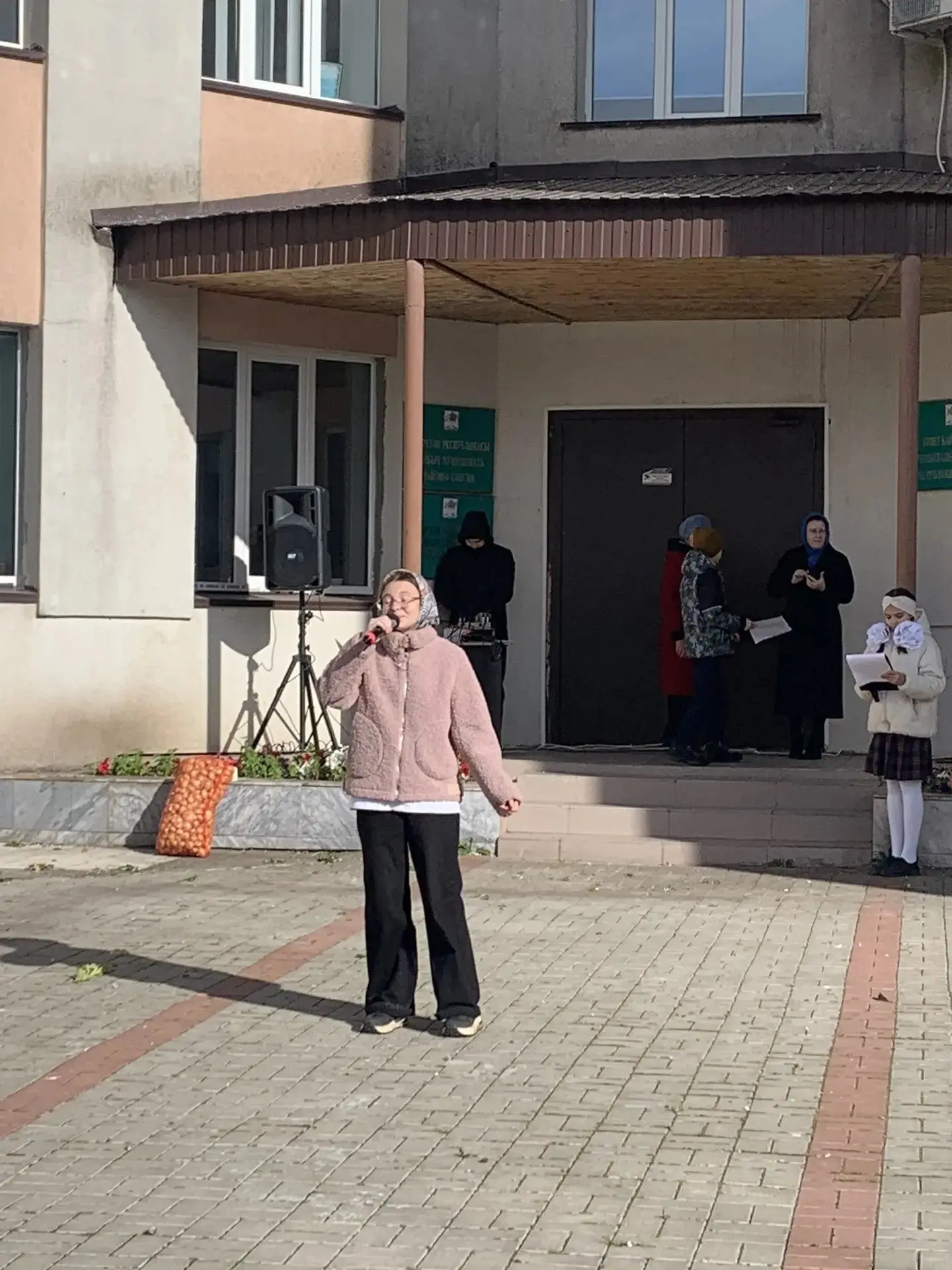 🍂4 октября на территории администрации около районного ЗАГСа вновь царила атмосфера пр...