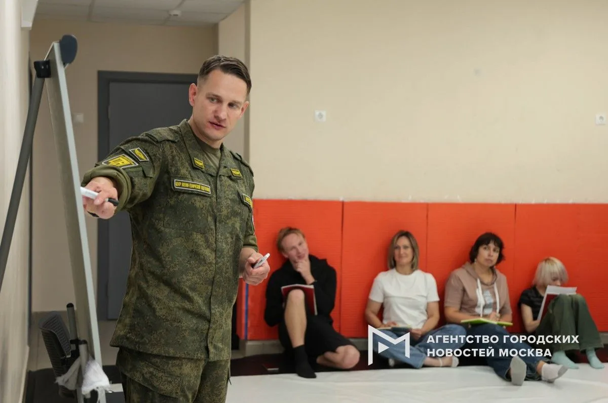 Девятый поток курса «Первая помощь при ЧС» в центре «Мосволонтер».