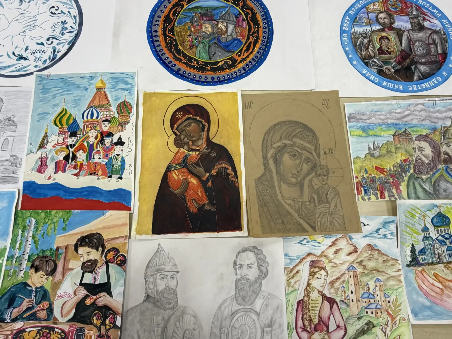 Итоги конкурса рисунков подвели в Доме детского творчества