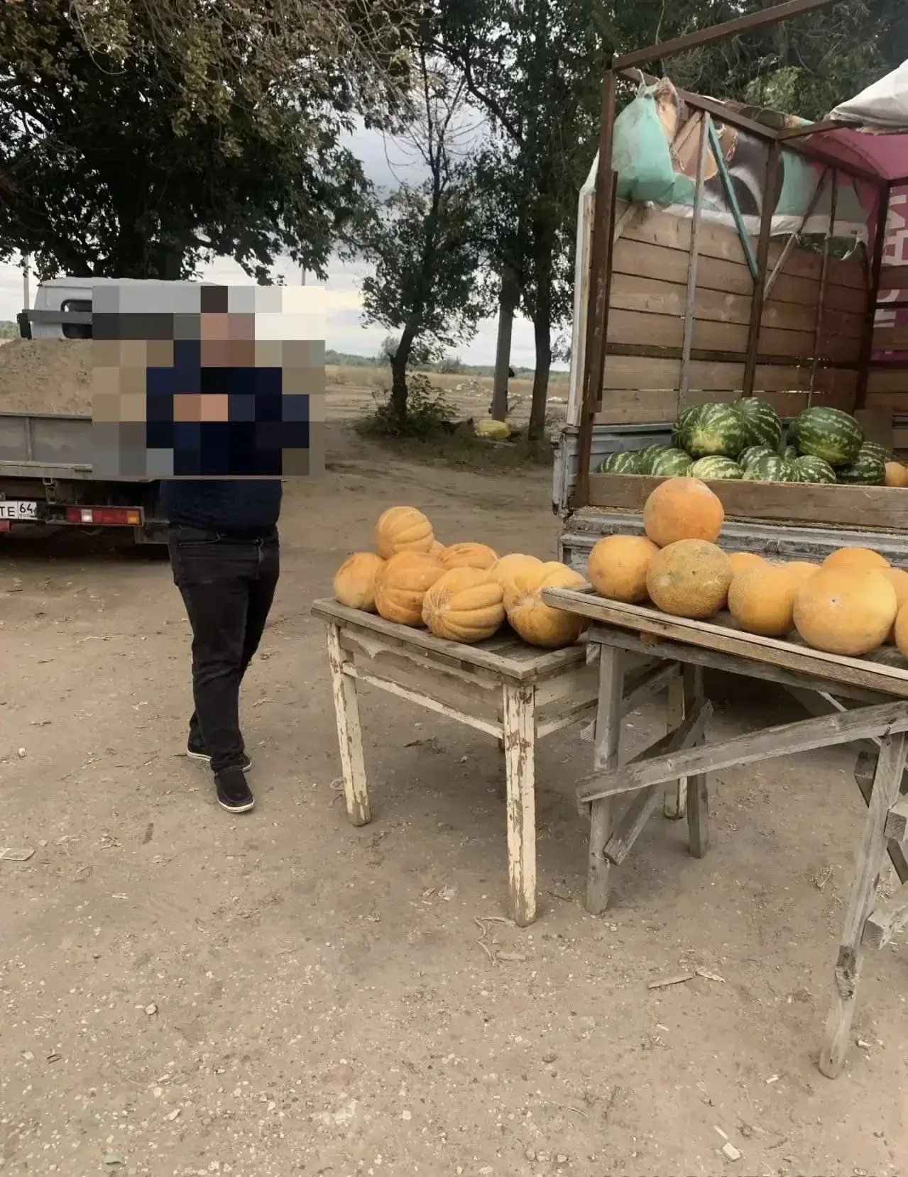 👮‍♂️Стихийного торговца арестовали на трое суток