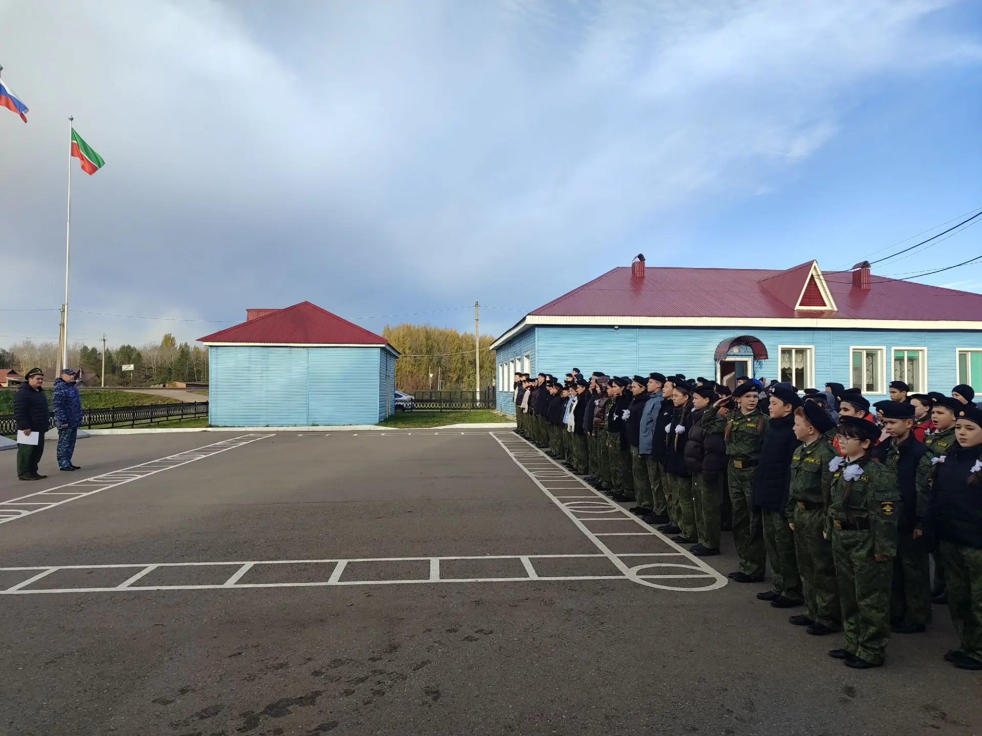 Подведены итоги школьной военно-спортивной игры "Марш бросок" с препятствиями