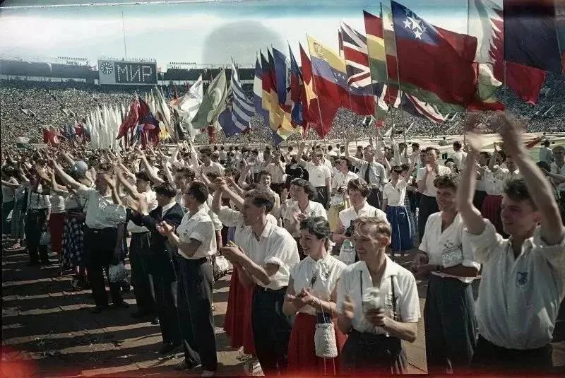 🌍 В 1957 году в Москву приехали 34 тысячи иностранцев