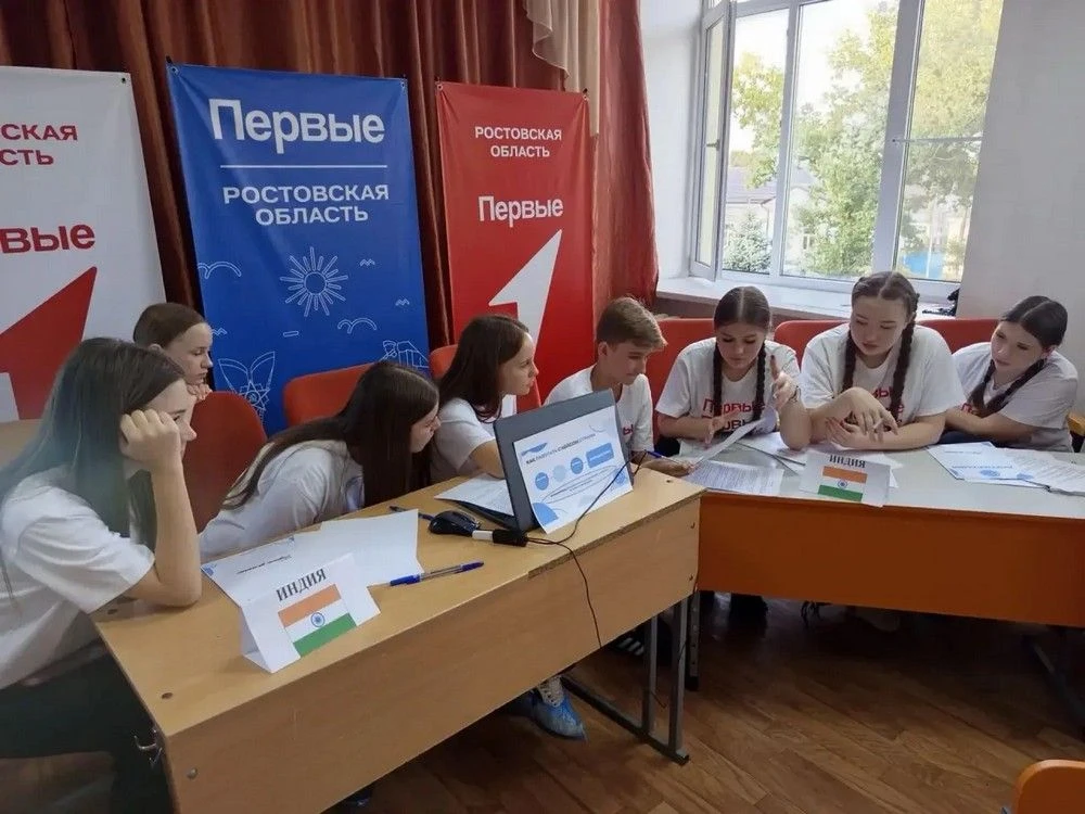 ШКОЛЬНИКИ УЧАСТВОВАЛИ В ПОЛИТИЧЕСКИХ ДЕБАТАХ