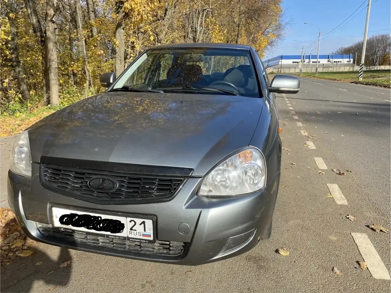 Продаю приору 10 года на 16 ре , гур, полностью обслужена,что должно все работает, едет...