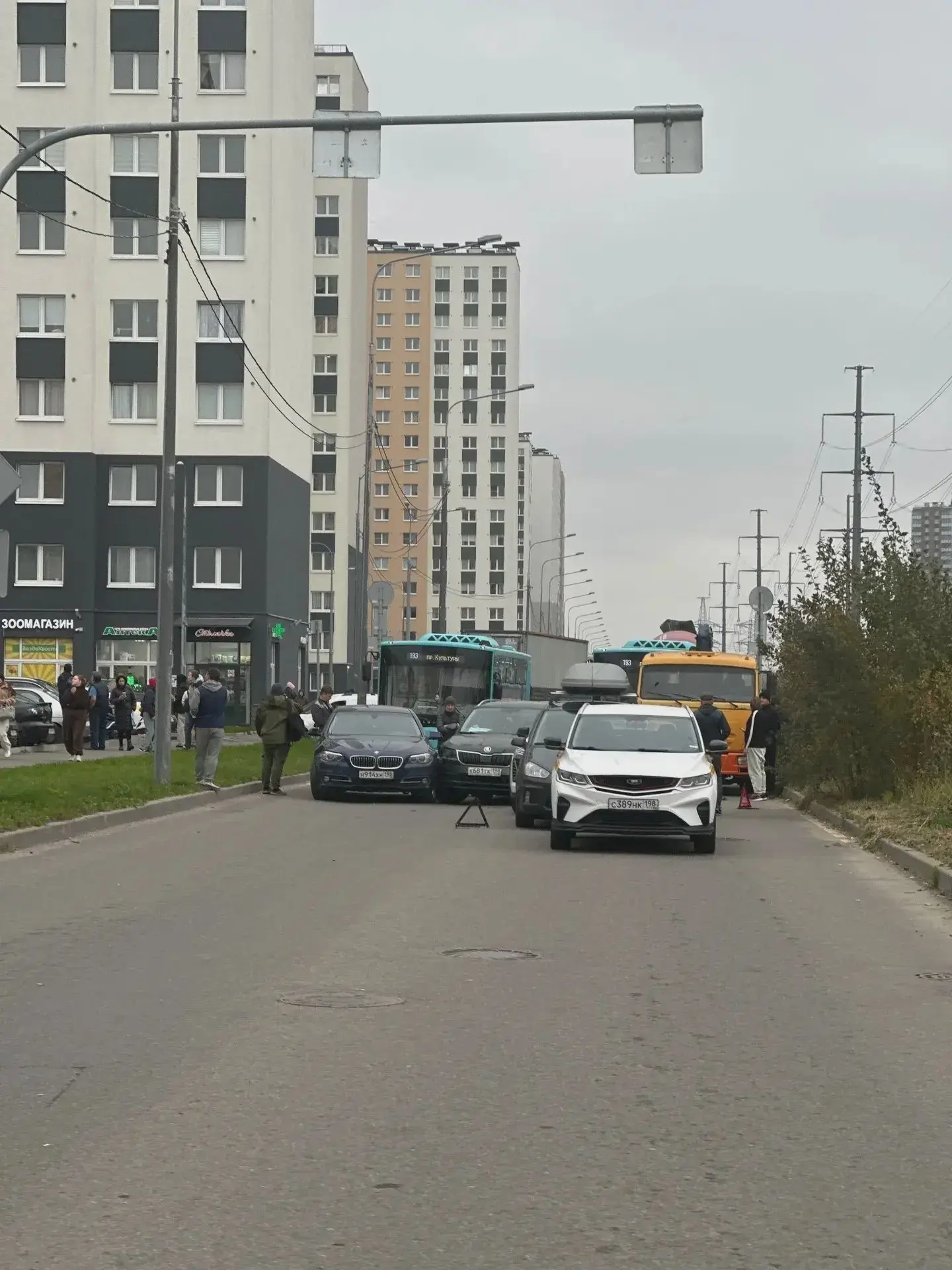 Выезд по Муринской дороге закрыт