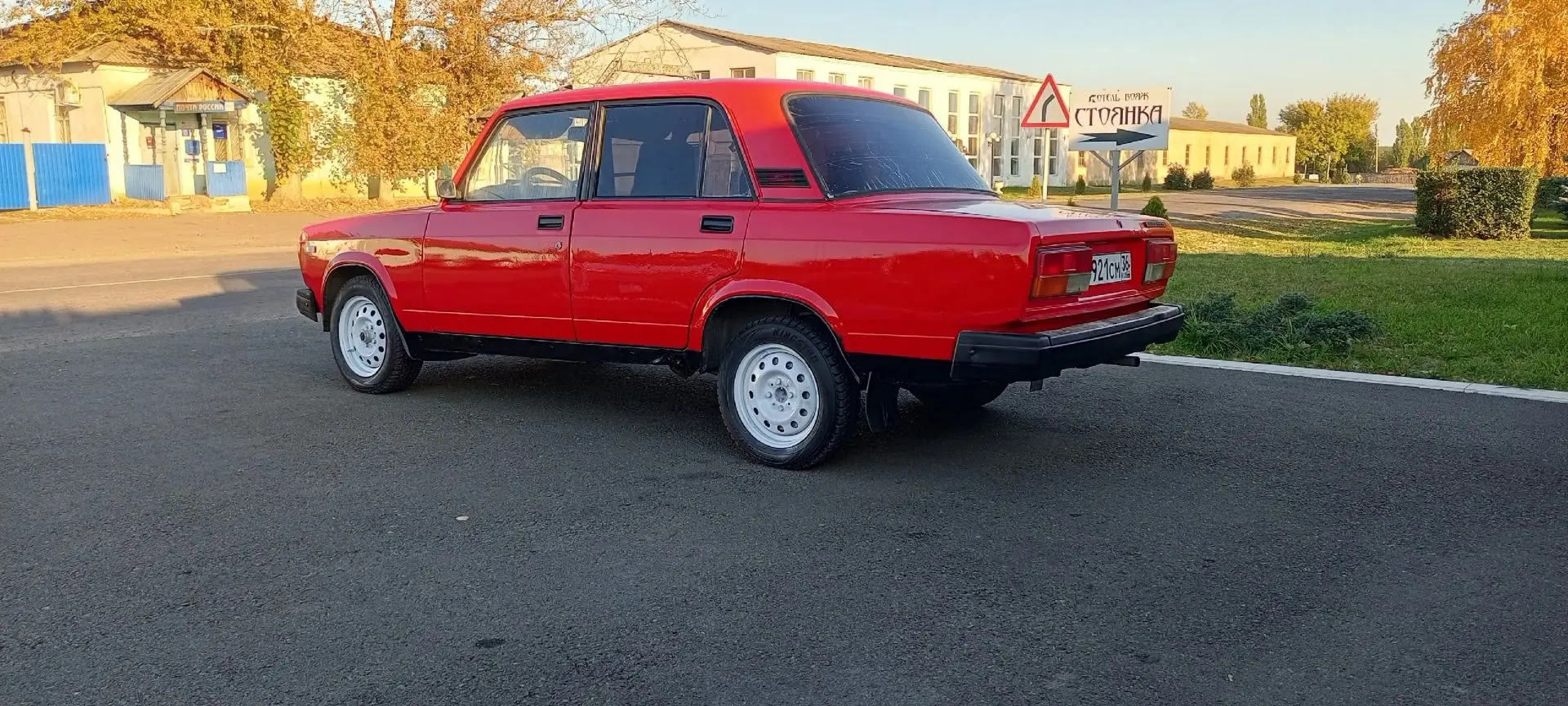 Продам ВАЗ 2107 92 год на полном боевом ходу, двигатель коробка мост без нареканий, кор...