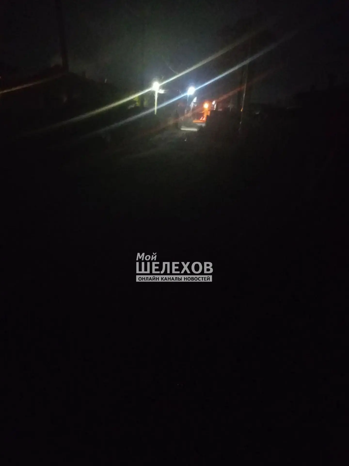 Тьма на пути из школы: жители 30 квартала Шелехова бьют тревогу из-за отсутствия улично...