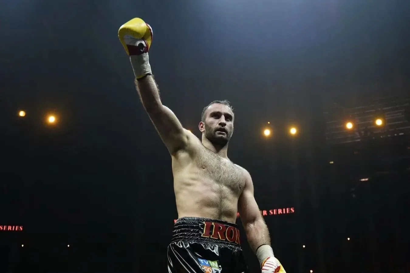 Регулярный чемпион мира по версии WBA в супертяжёлом весе Мурат Гассиев намерен провест...