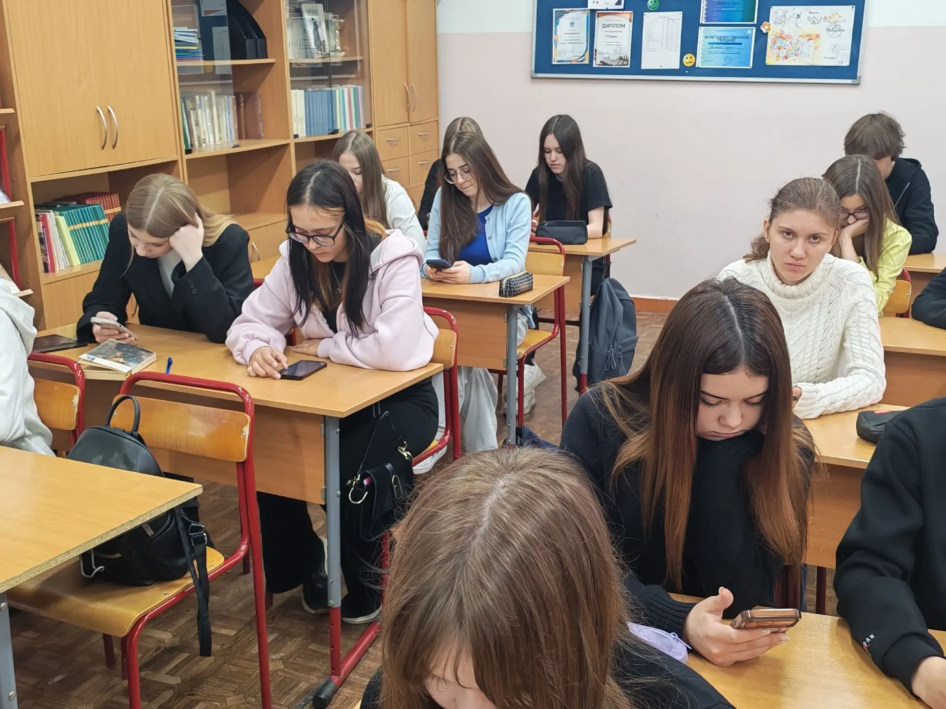 📱 💻 Педагоги и студенты колледжа проверили свои знания во Всероссийском тестировании ...