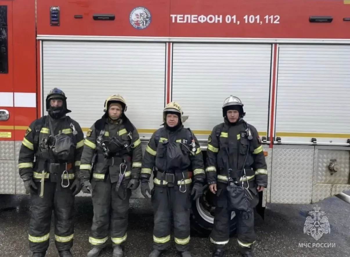 🚒 В Сергиевом Посаде огнеборцы спасли трех человек на пожаре