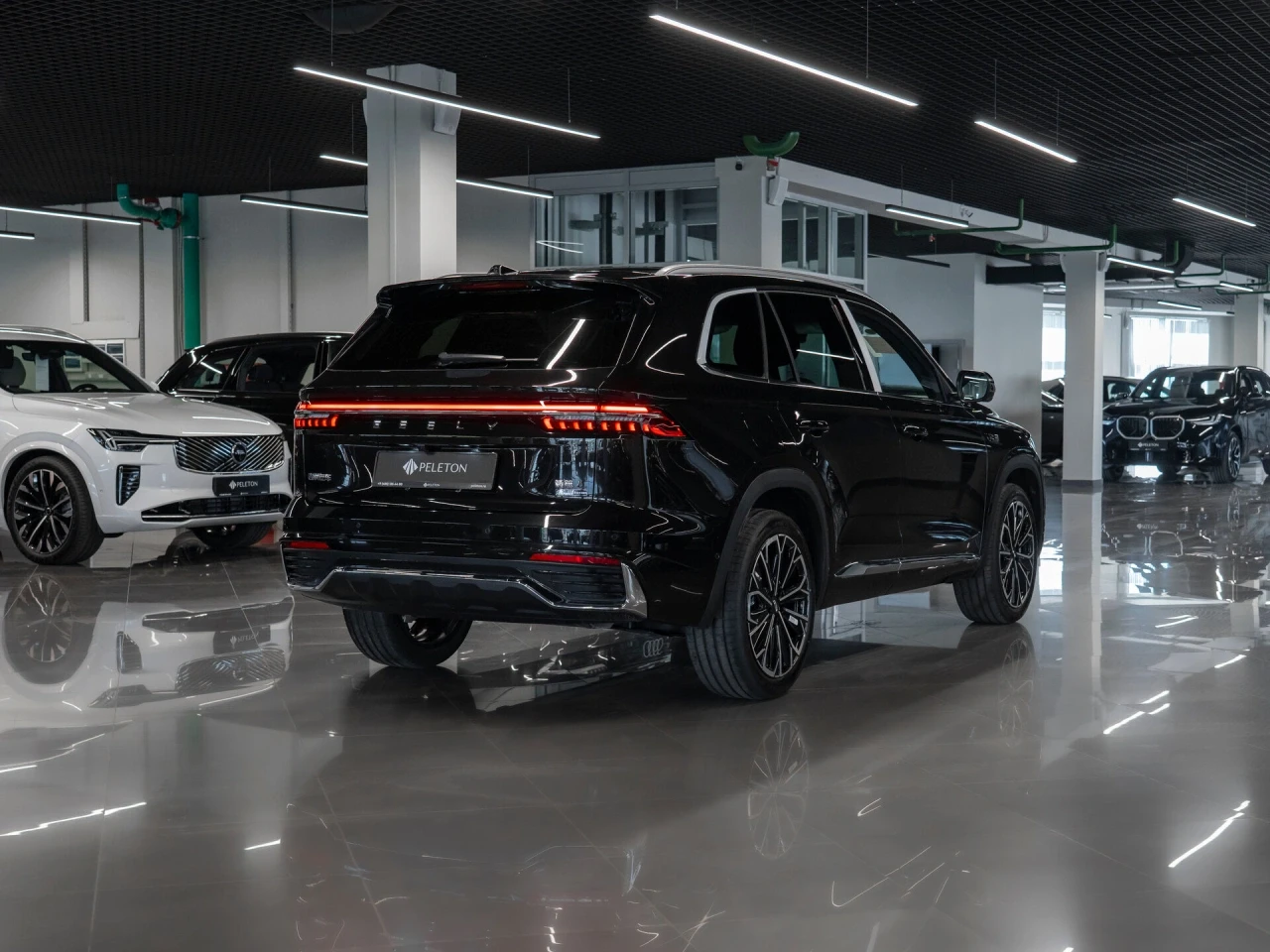 "Вот и всё" - Geely снял с продажи самые популярные кроссоверы в России