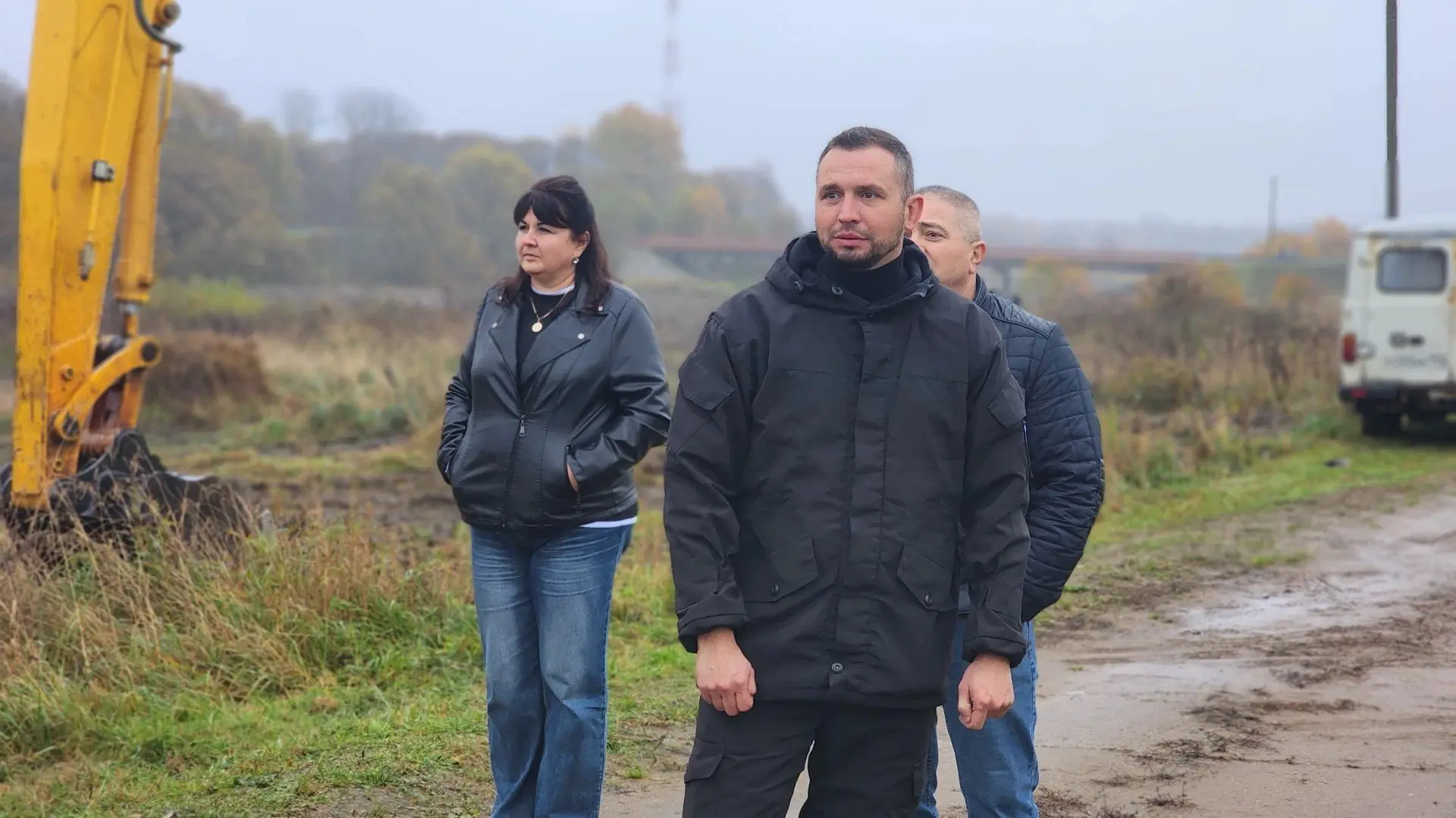 В Талдомском округе проводят масштабную расчистку реки Хотча