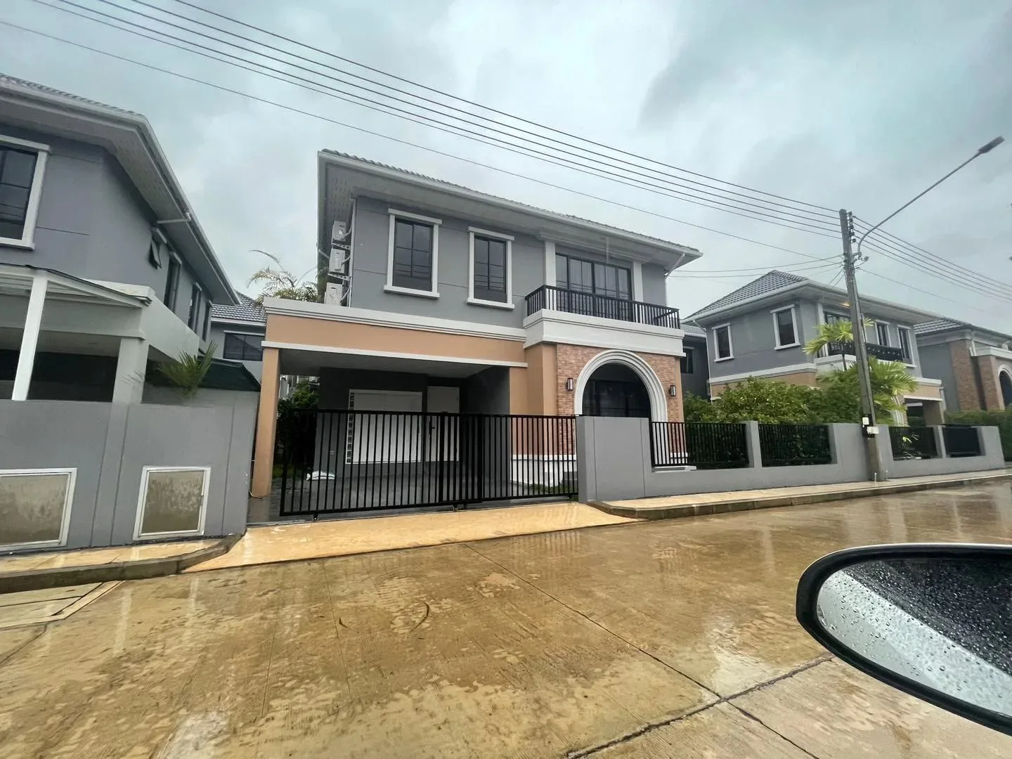 Вилла Crown Estate Koh Kaew с 5 спальнями и 4 ванными
