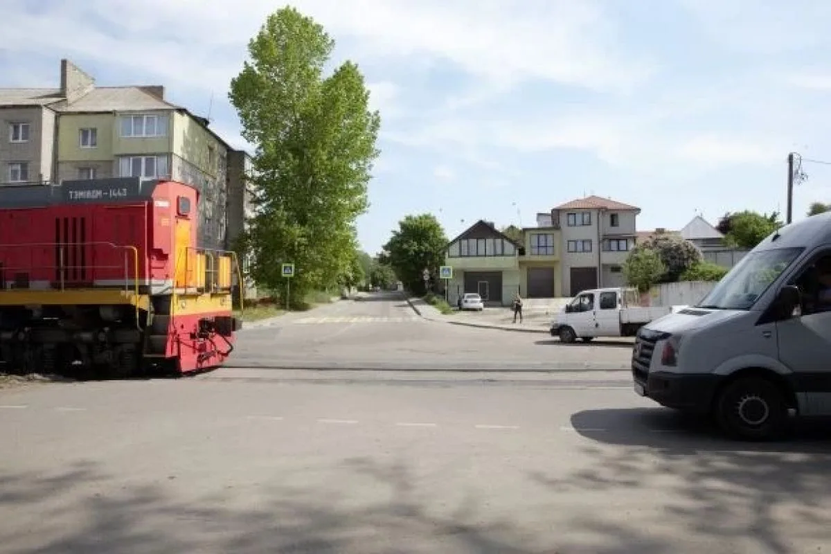 В Балтийске закрывают автомобильный переезд через железную дорогу