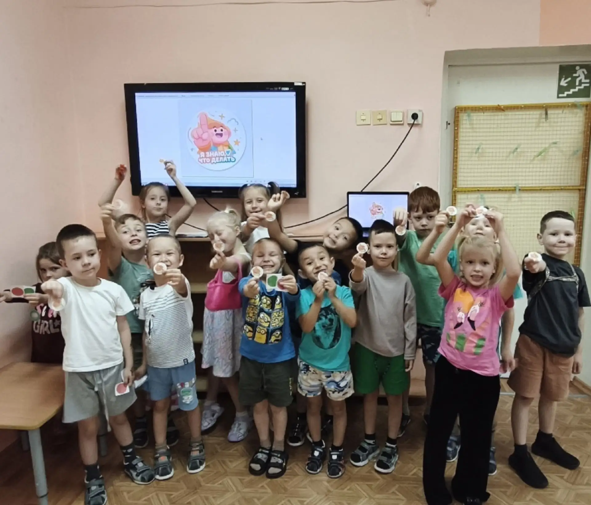 🎉 Всероссийский урок культуры безопасности в группах «Ягодки» и «Подснежники»! 🎉