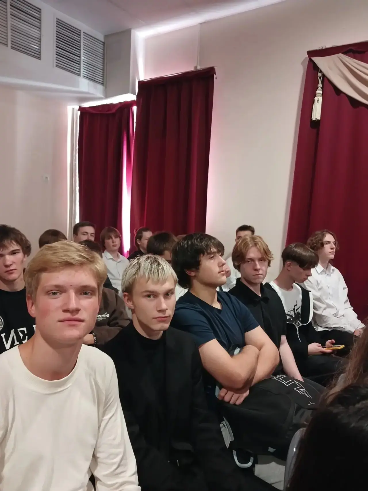🎉 Будущее начинается сегодня! 🎉