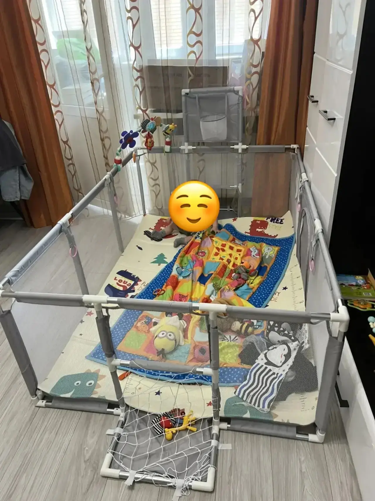 Продаю манеж детский, пользовались дней 5. Собран в короб. Цена 2500р.