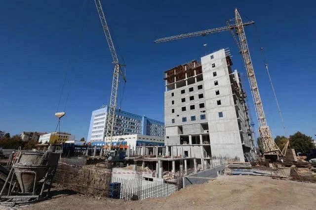 🏥 12 этажей и 400 пациентов: в Белгороде строят новый лечебный корпус горбольницы № 2
