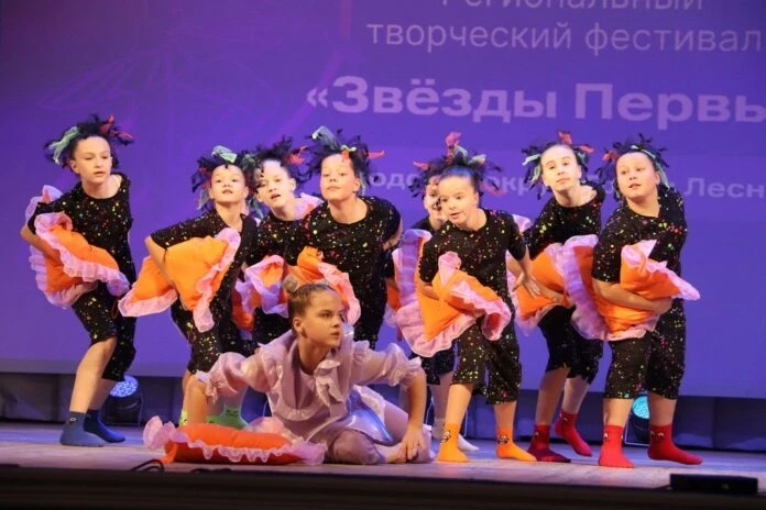 В Лесном прошёл муниципальный этап фестиваля «Звёзды Первых»