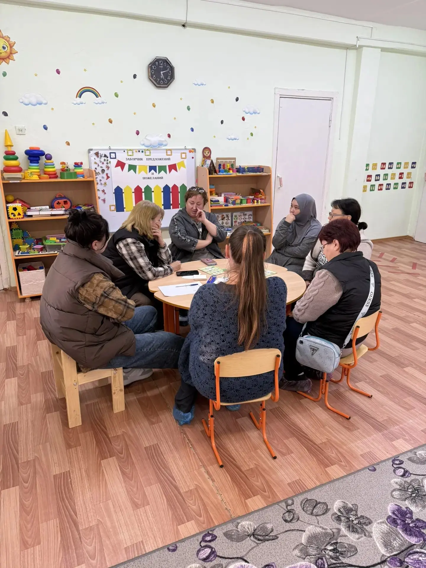 В нашей уютной группе №13 "Солнышко " педагоги Мишина И.Н. и Мураткалиева А.А. провели ...
