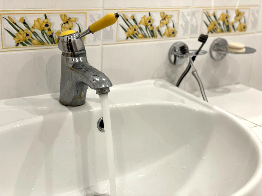 Ученые нашли способ очищать воду с помощью света