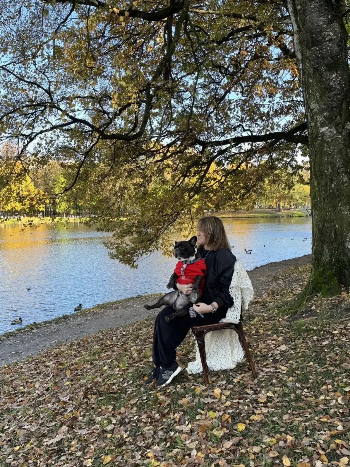Нас с Барошкой уже в парк занесло🍁
