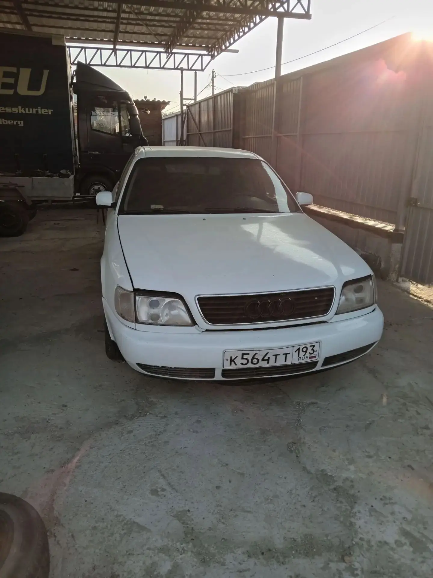 Ауди 100 2.3, 1992 года,в хорошем состоянии, стоит газ.230000 руб