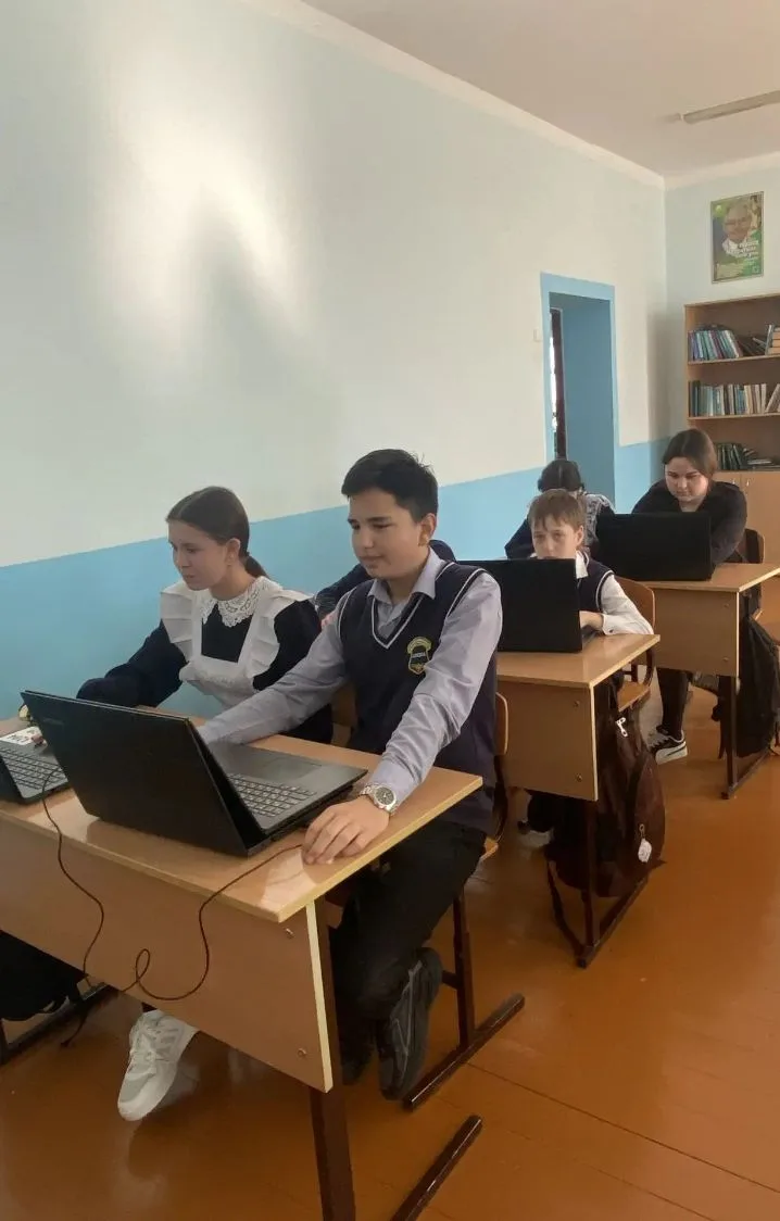Наши ученики участвовали в олимпиаде по родной литературе.
