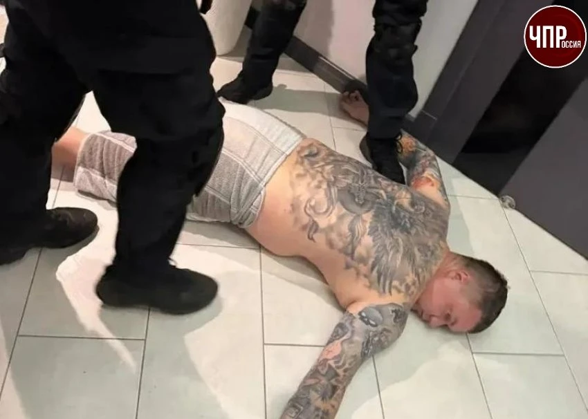 👮‍♀В Таганроге задержали самого зататуированного чиновника — замглавы по вопросам горо...