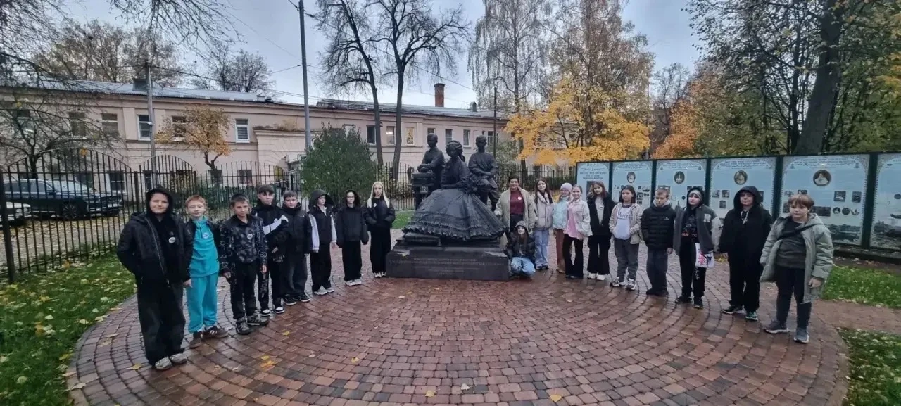 В рамкам  реализации культурно - просветительской программы для школьников национальног...
