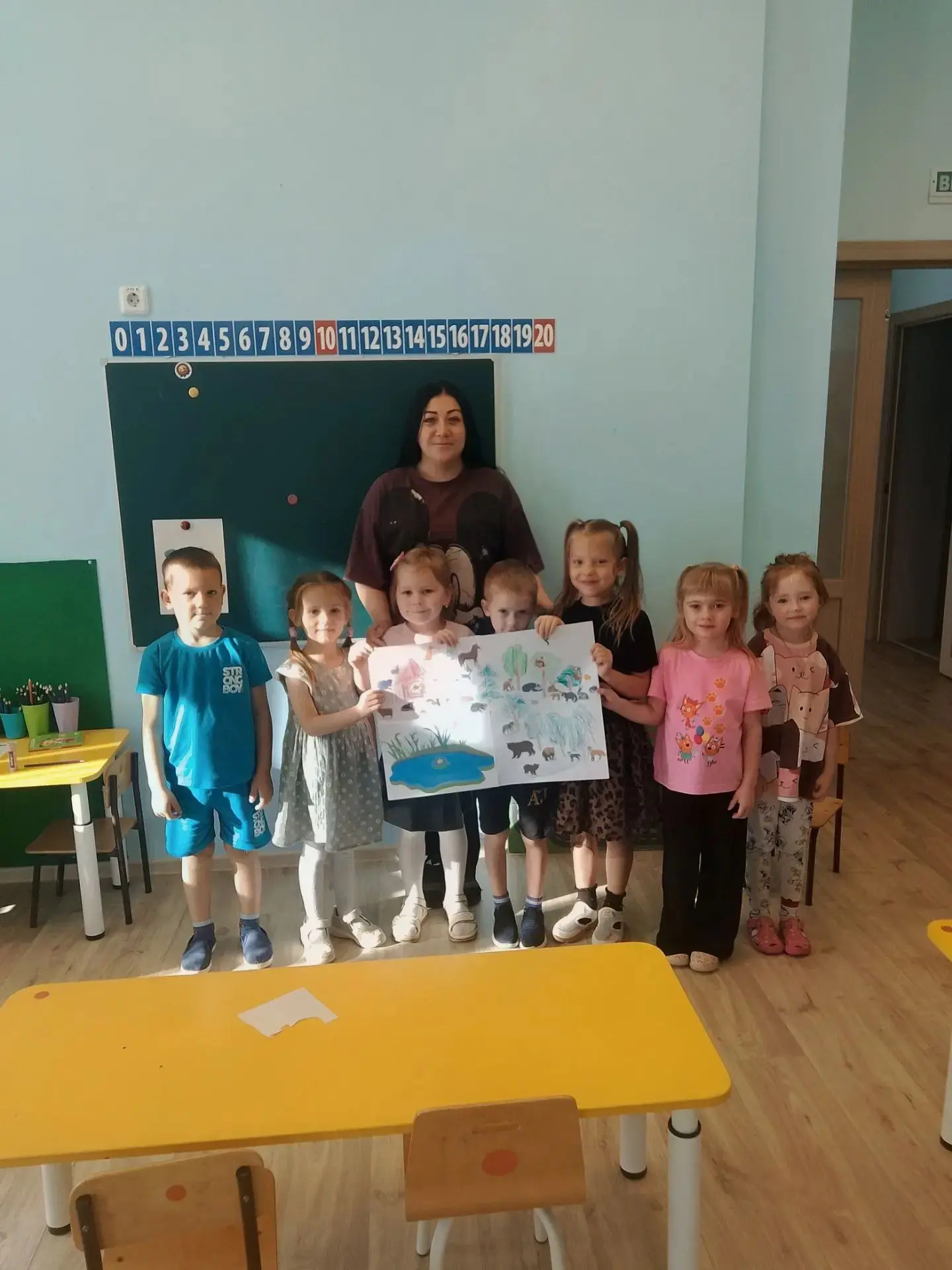 Сегодня на занятии по окружающему миру ребята под руководством Загородневой Валерии Сер...