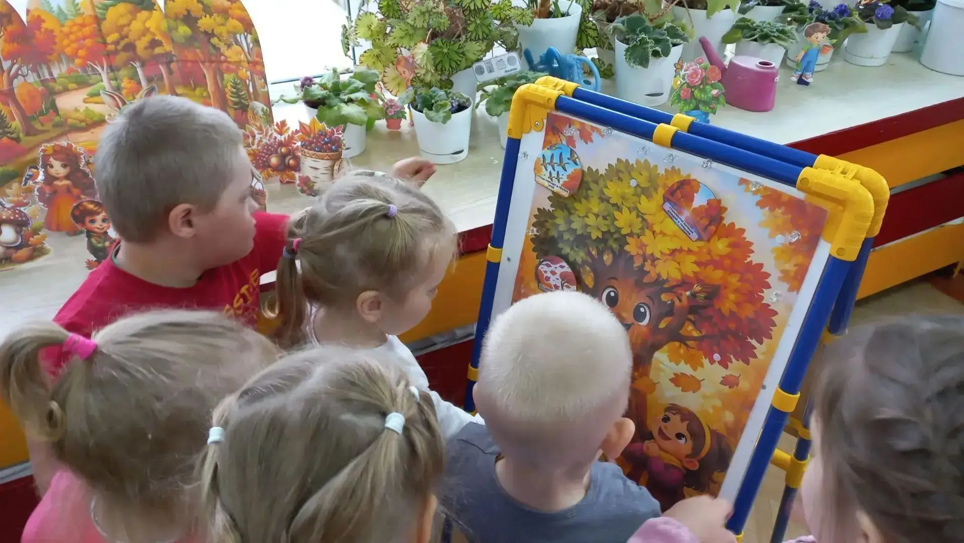 Ура! 🎉 В средней группе «Капитошки» стартовал кружок «Эковичок»! 🍂