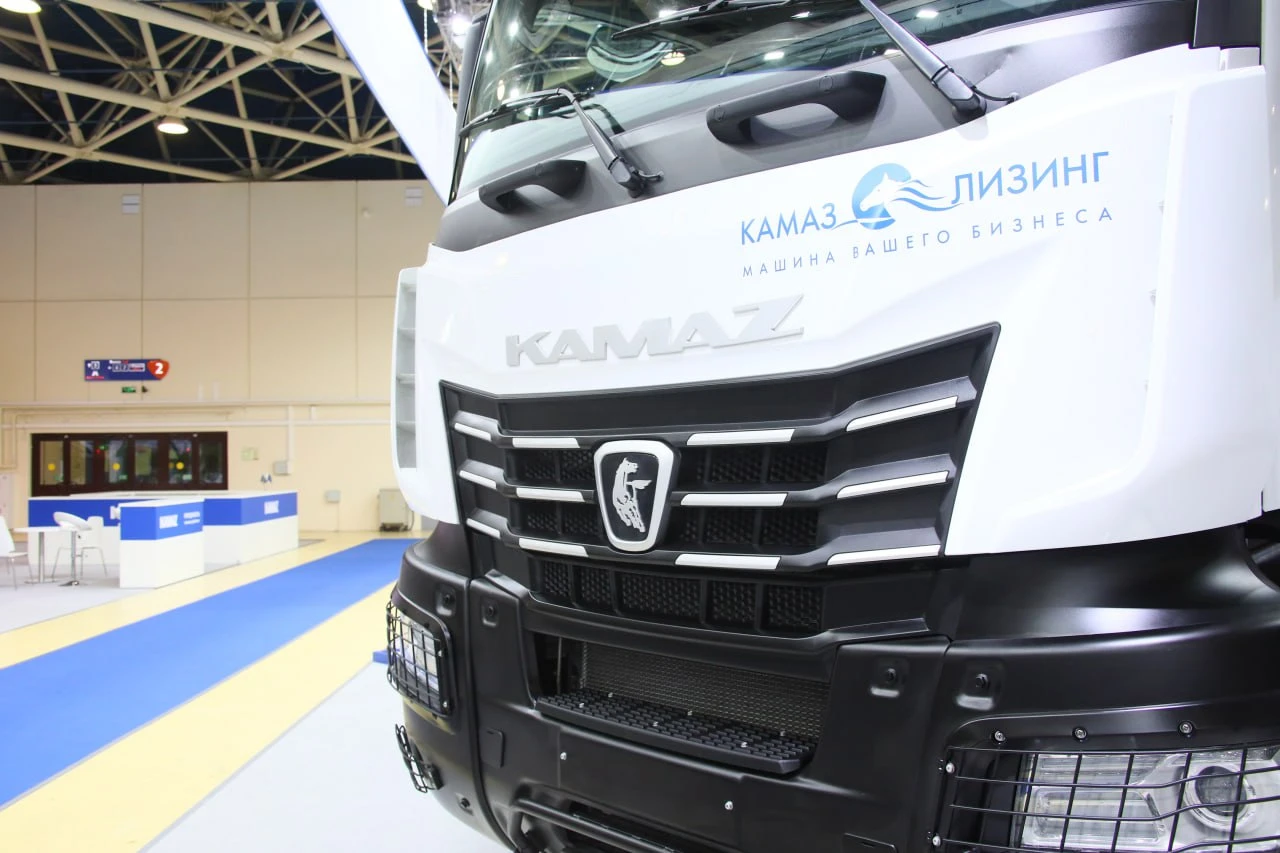 🚛Партия из десяти седельных тягачей КАМАЗ-54901 нового поколения К5 поставлена в лизин...