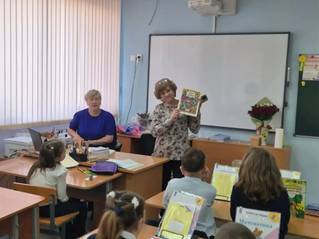 Сегодня в нашей школе прошла замечательная акция ко Дню чтения «Я люблю читать!» 📚❤️