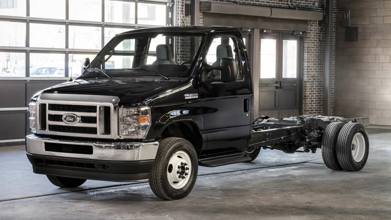 NHTSA начала расследование двигателя Ford «Годзилла»: риск отказа из-за износа распредвала