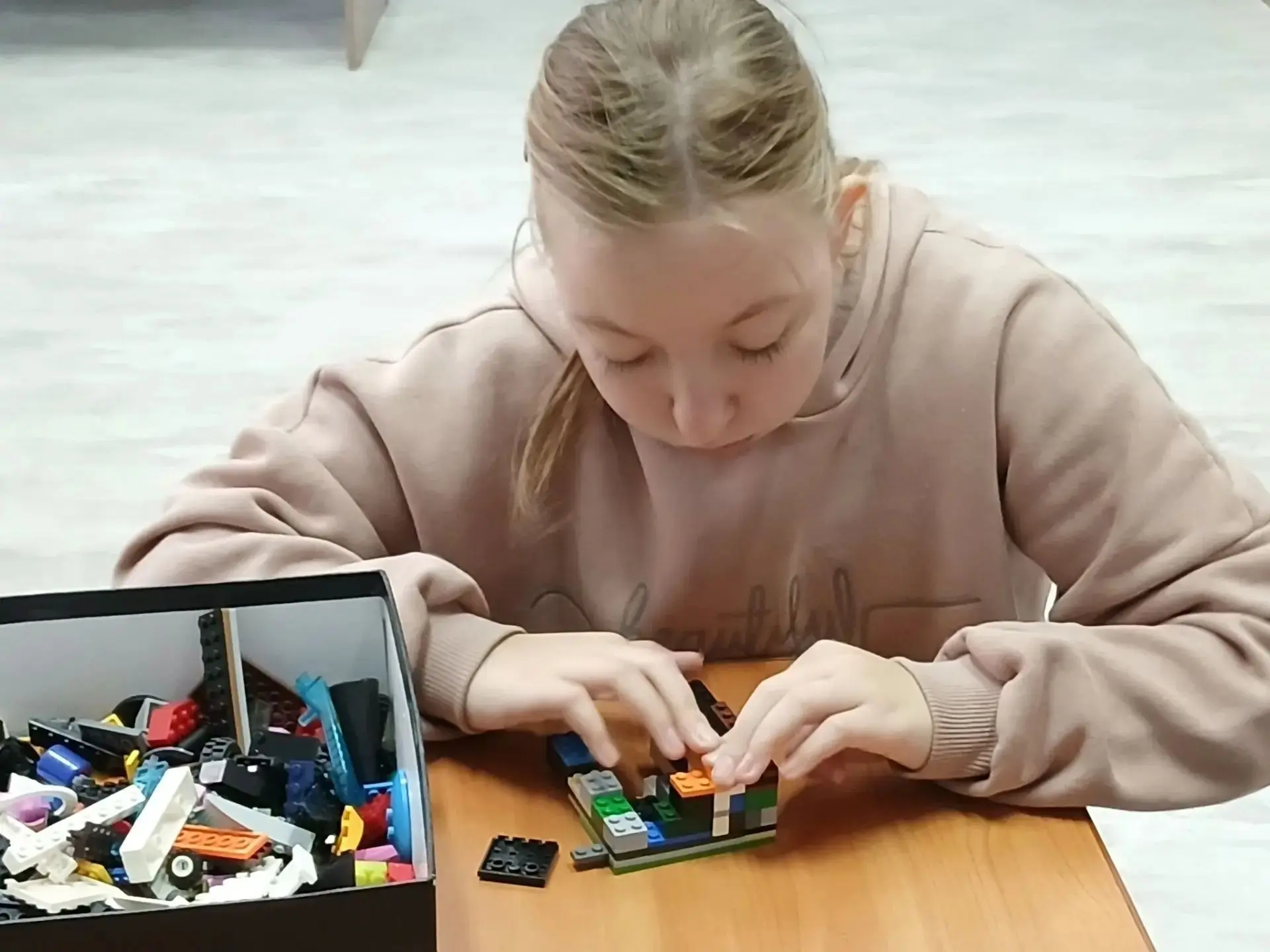 🎨 От кубиков LEGO — к ярким краскам!