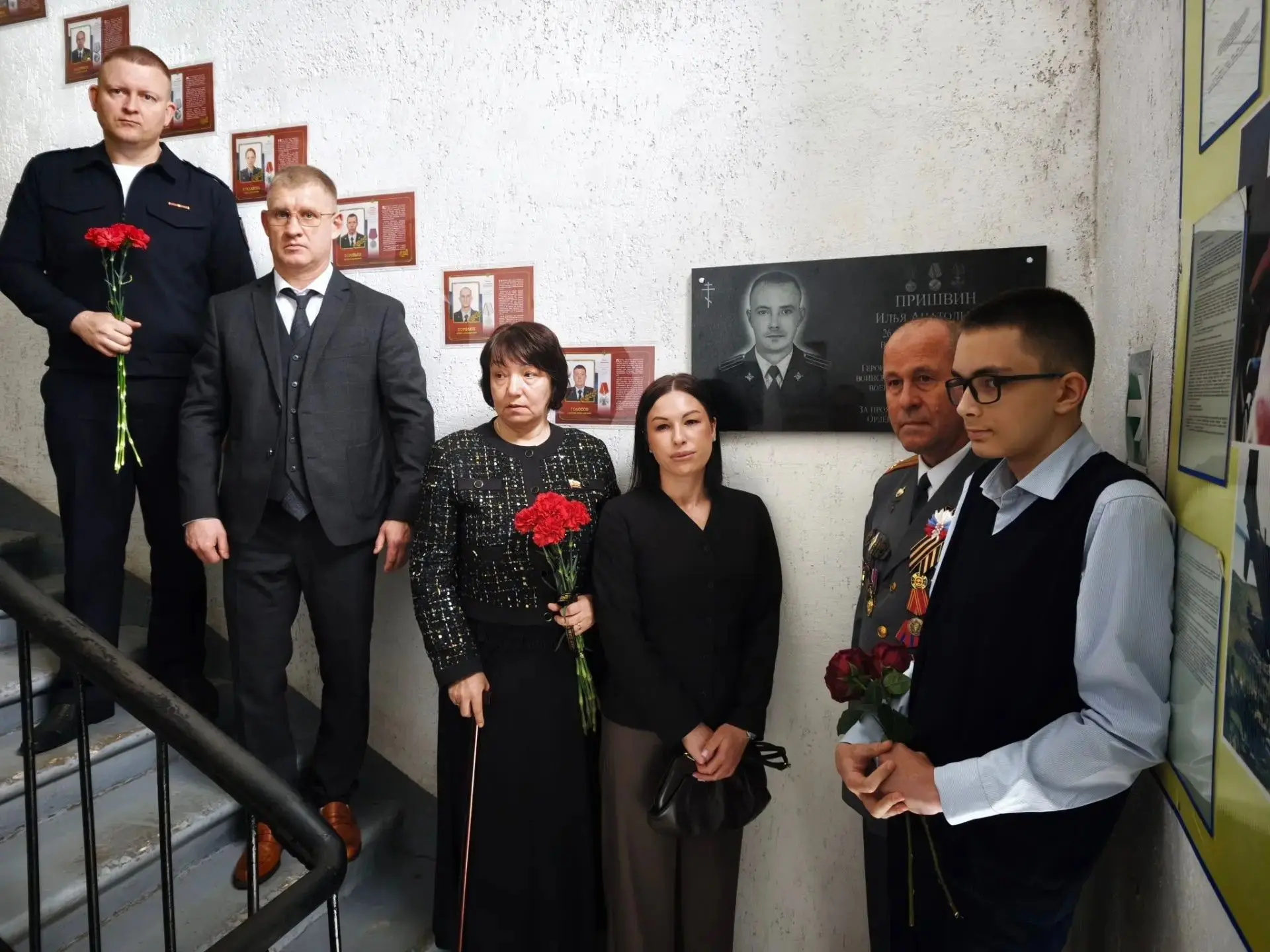 «Служил по призванию и погиб за Родину». В Рязани увековечили память ветерана уголовног...