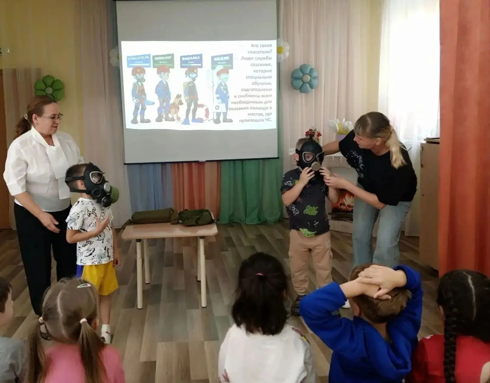 В школах и детских садах Рязани состоялся Всероссийский открытый урок культуры безопасн...