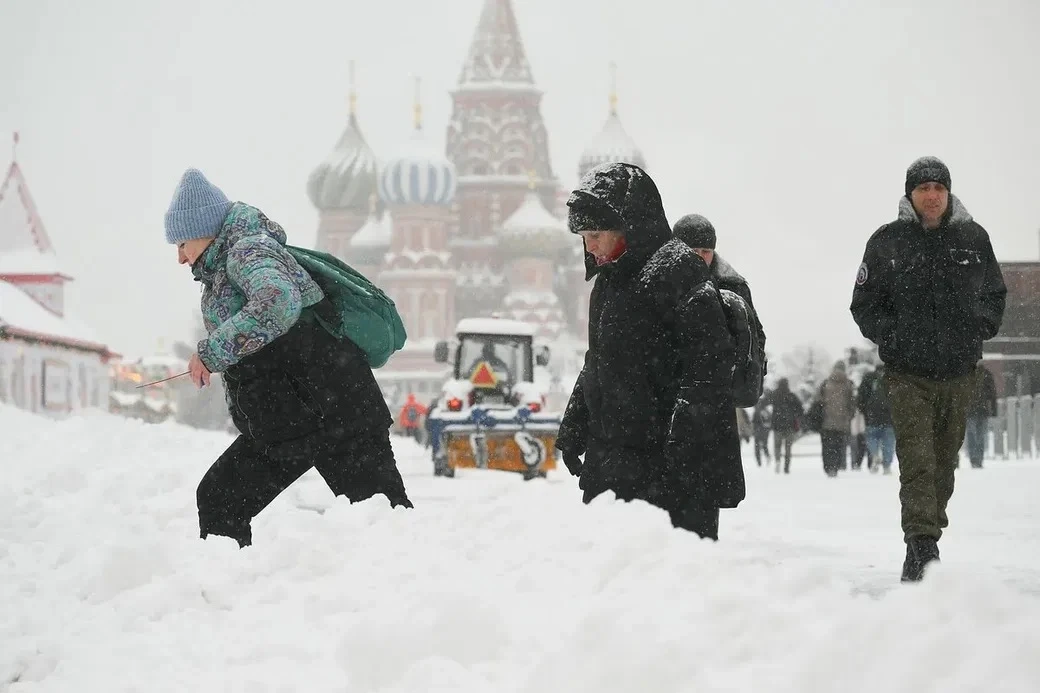 ☃️ Зима придет в Москву УЖЕ ЧЕРЕЗ НЕДЕЛЮ — снег накроет столицу совсем скоро, уверяют с...