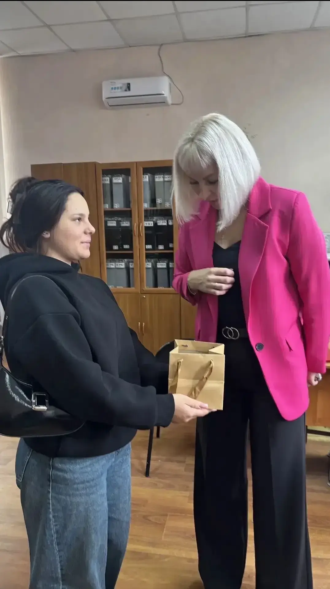 В рамках празднования Дня учителя воспитатели вместе со студентами колледжа, проживающи...