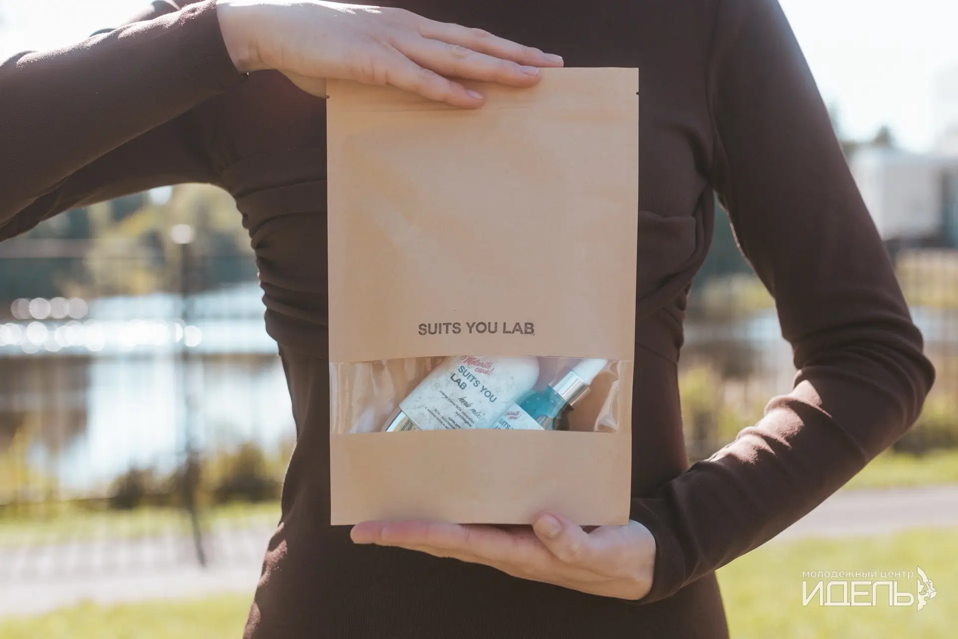 SUITS YOU LAB («сьютс ю лэб») – бренд уходовой косметики, в основе которого экологичнос...