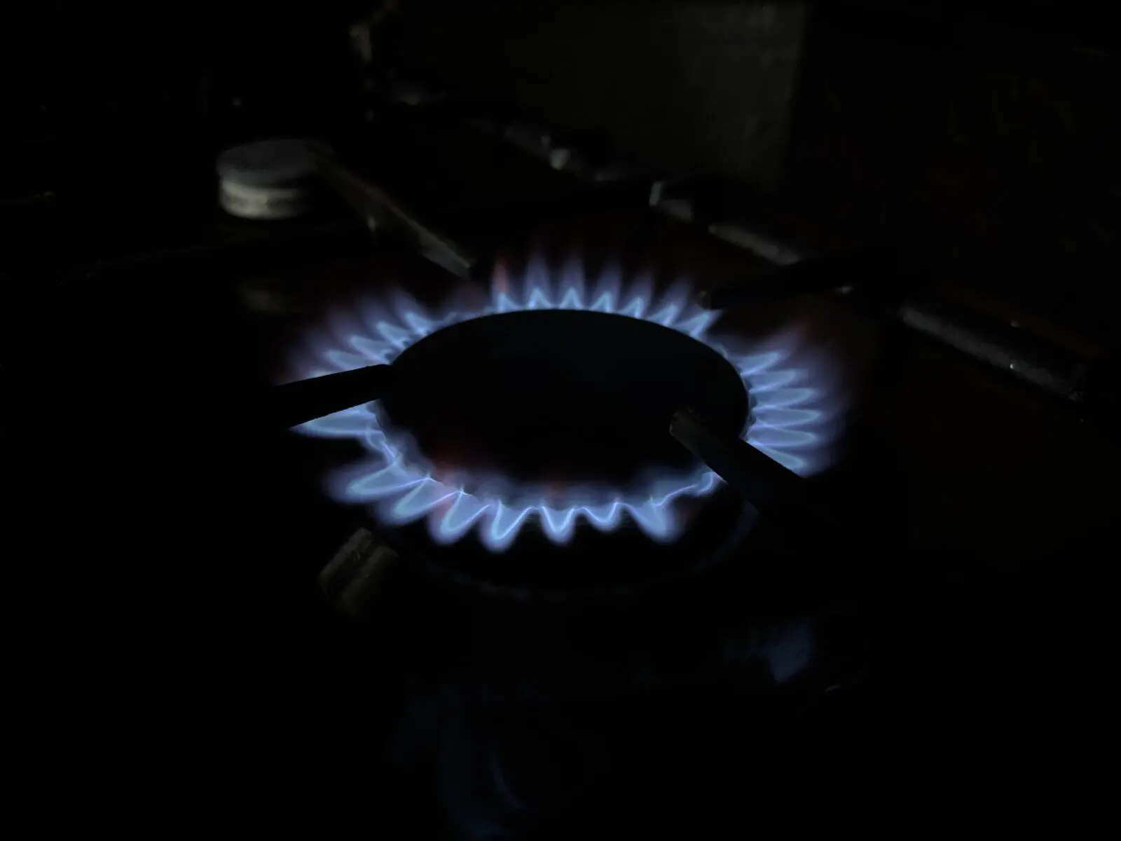 В Астрахани на два дня отключат газ на десятках улиц