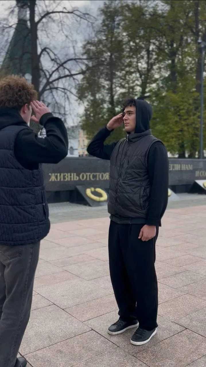 10 октября учащиеся школы № 139 заступили на Пост № 1 имени дважды Героя Советского Сою...