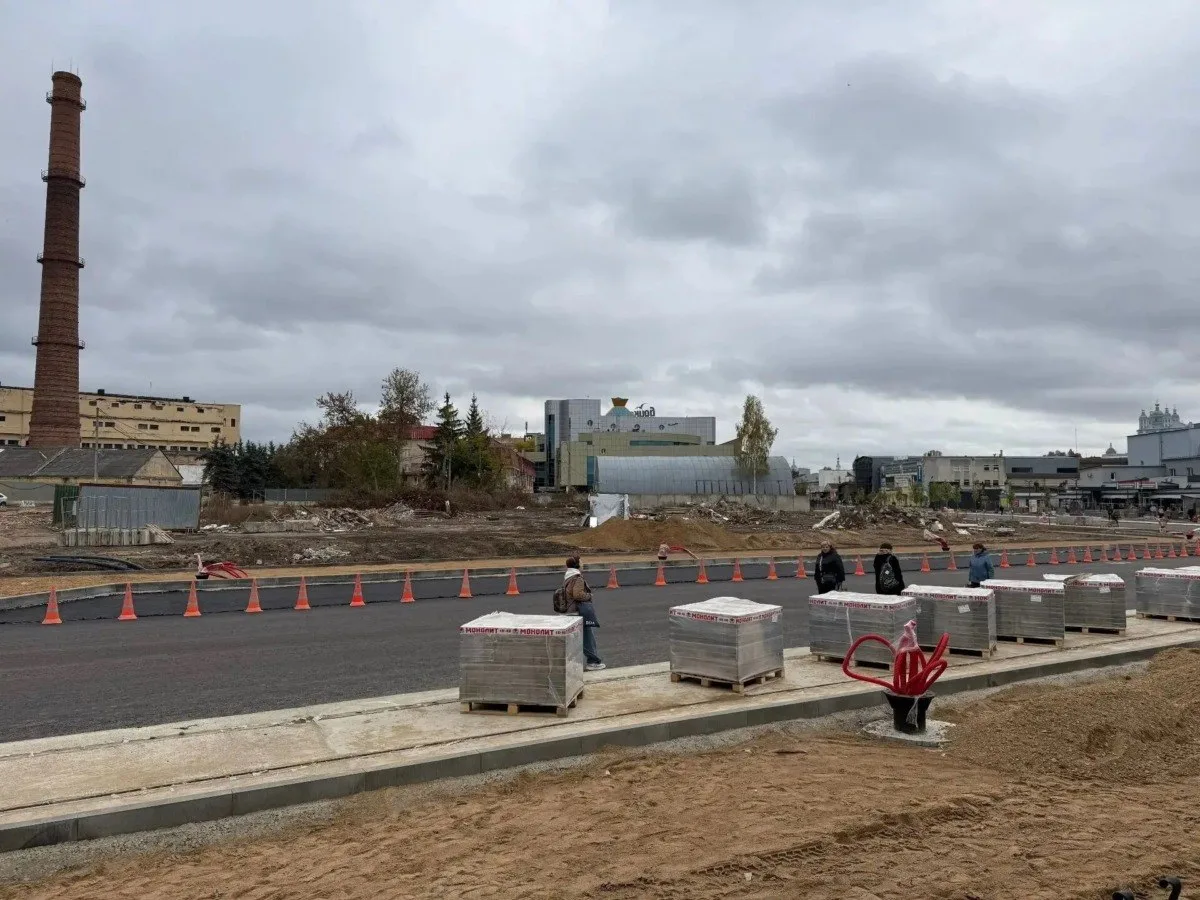 🚧 Улицу Желябова заасфальтировали после капремонта. Новое покрытие появилось на участк...