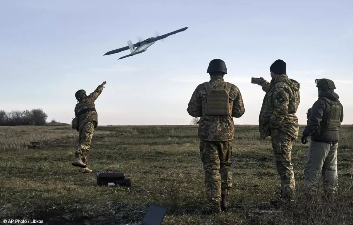 Еврокомиссия выделила Украине 1,24 миллиарда евро на производство беспилотников и ракет.