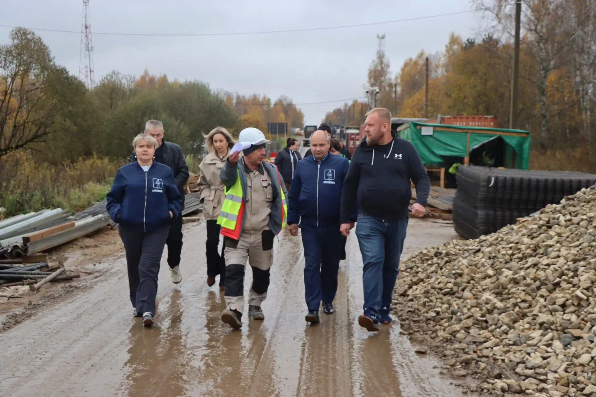Вместе ради надёжного результата: проверка ремонта моста в Введенском.