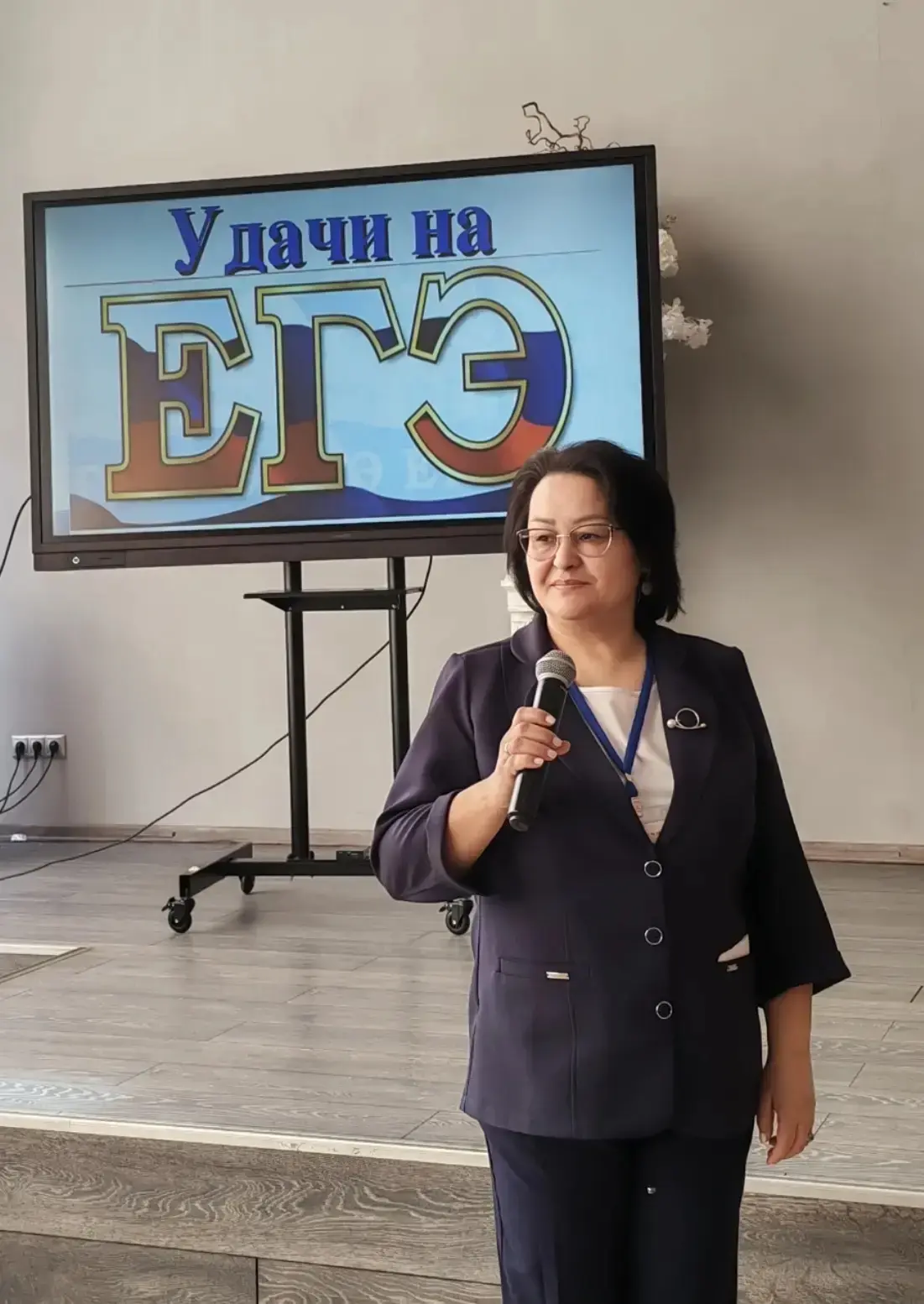 В образовательном учреждении  в соответствии с приказом Департамента образования и моло...