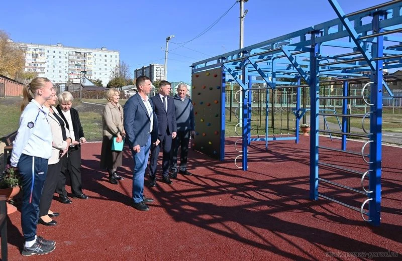 В микрорайоне Северная поляна установлена новая воркаут-площадка